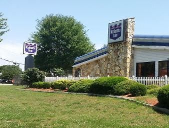 פיינוויל Knights Inn Charlotte South מראה חיצוני תמונה
